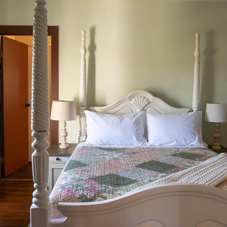 The Pearl Inn Bed And Breakfast Ilwaco Екстер'єр фото