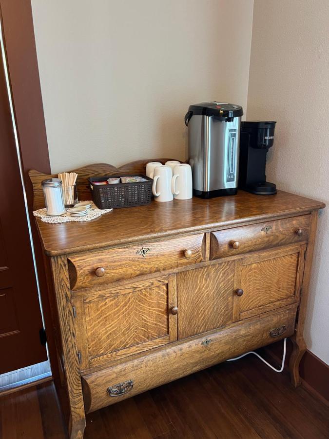 The Pearl Inn Bed And Breakfast Ilwaco Екстер'єр фото