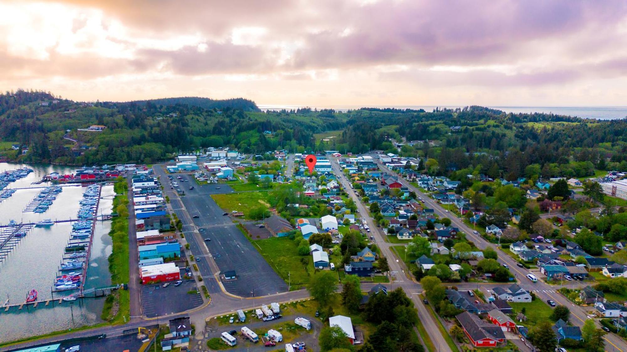 The Pearl Inn Bed And Breakfast Ilwaco Екстер'єр фото