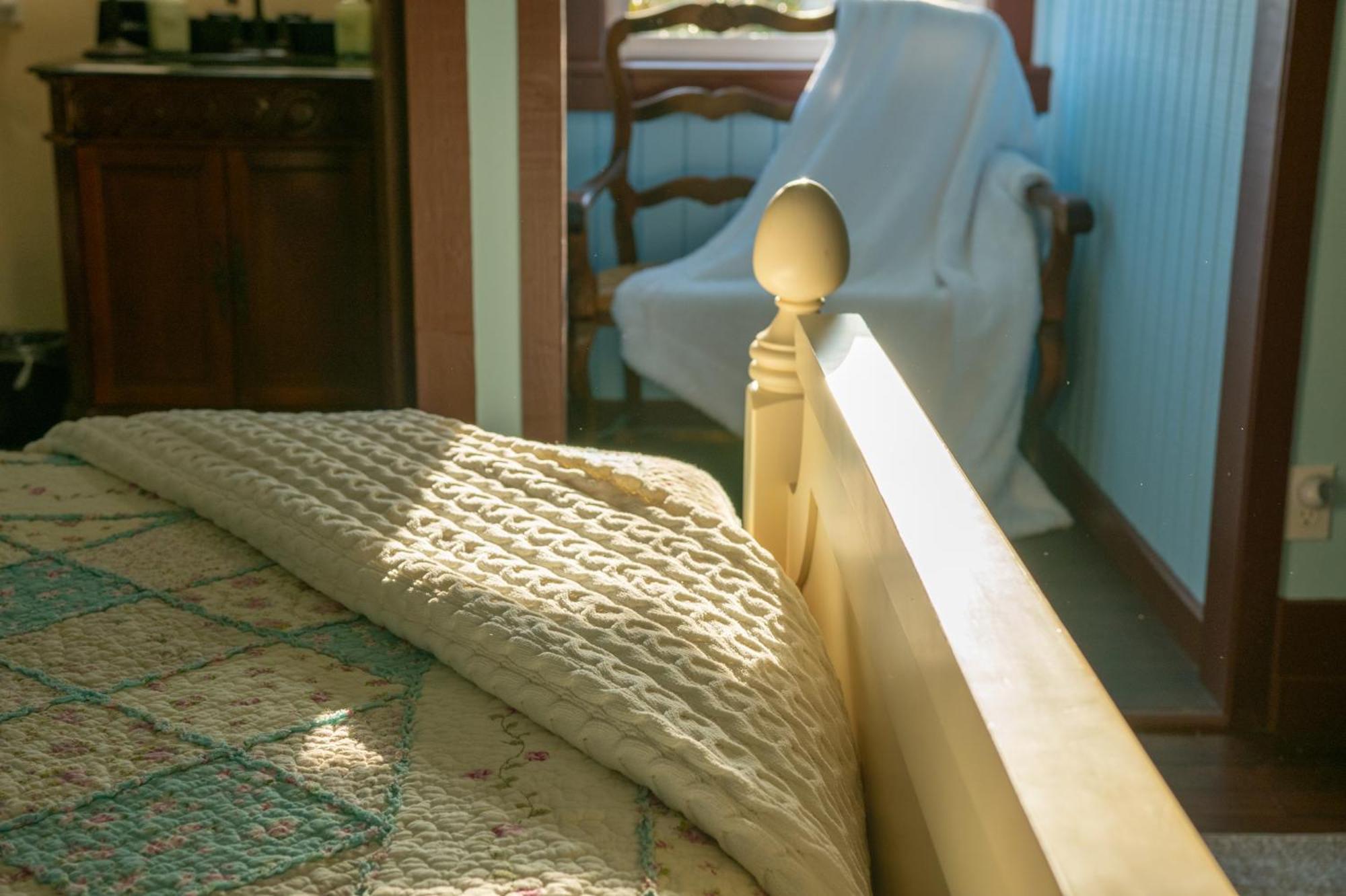 The Pearl Inn Bed And Breakfast Ilwaco Екстер'єр фото